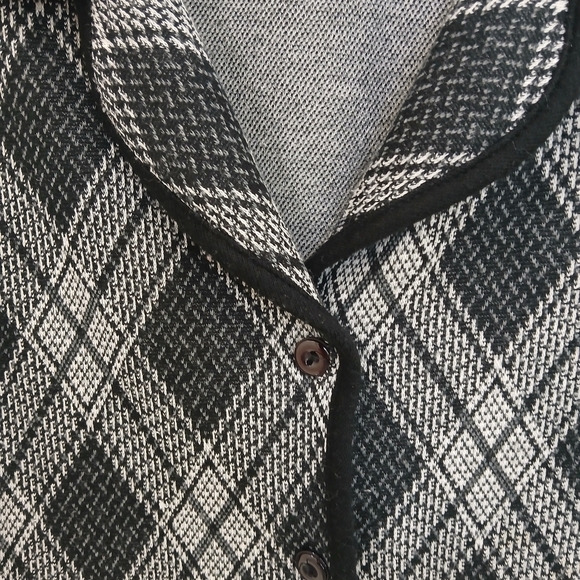 VINTAGE Black and Gray Plaid Blouse Size Small Cottage Core - Picture 2 of 5